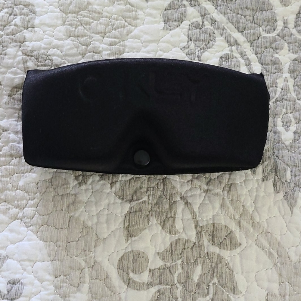 Oakley case 👓 😎